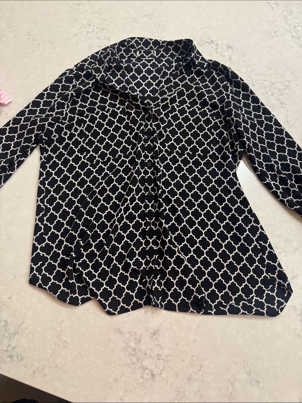 Express Black and White Geometric Button-Down Shirt